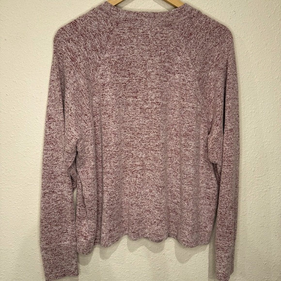 CAbi Long Sleeve Henley Top Burgundy Heather #4200 Soft Comfy Tee Women’s Size M - Picture 11 of 11